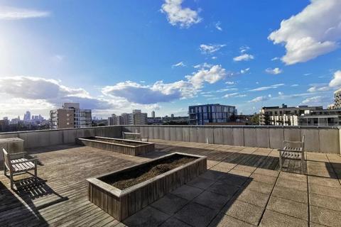 153 Cordelia Street, London, E14 6GH