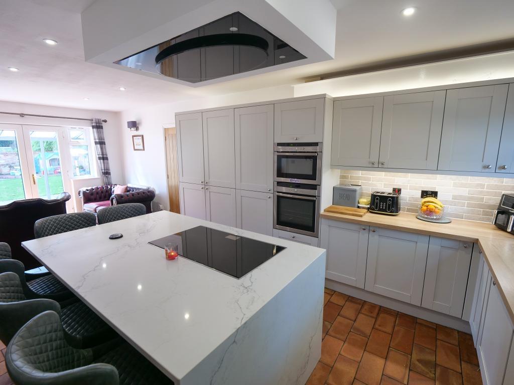 Kitchen Dual Aspect