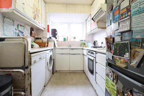 5 bedroom semi-detached house for sale, Edgware HA8
