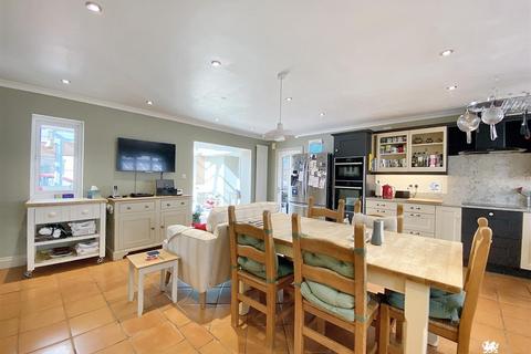 3 bedroom detached bungalow for sale, Reginald Close, Hundleton, Pembroke