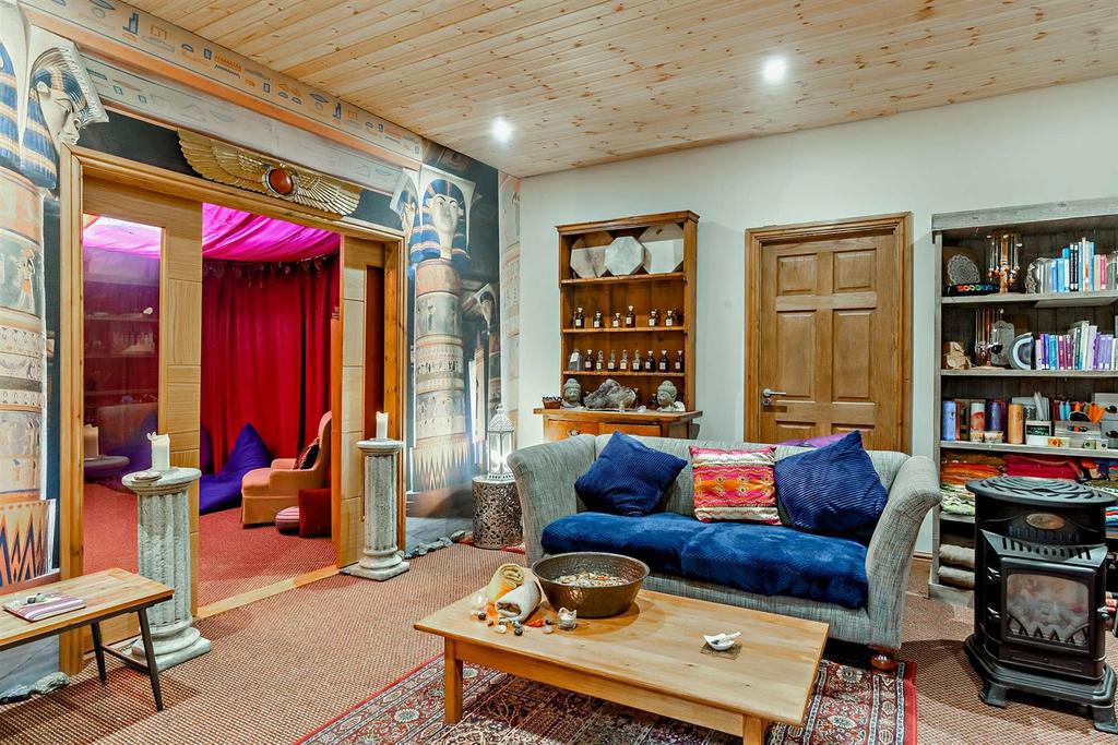 8593097-interior03-800.jpg