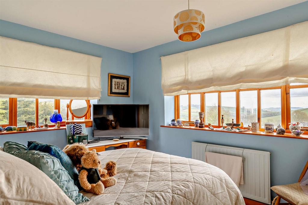 8593097-interior16-800.jpg