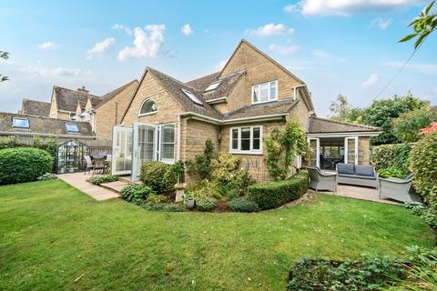 5 Hicks Close, Hailey, Witney, OX29 9TB
