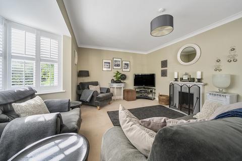 5 Hicks Close, Hailey, Witney, OX29 9TB