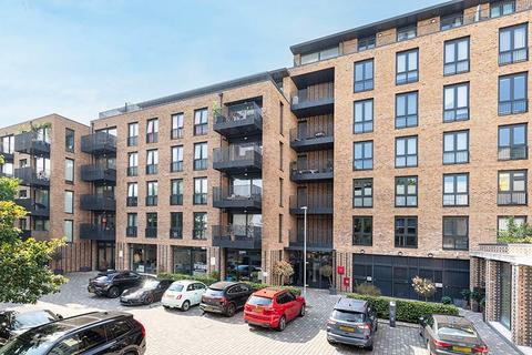 3 bedroom flat for sale, Centric Close, London NW1