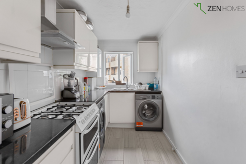 undefined, Waltham Cross EN8