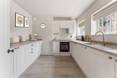 3 bedroom terraced house for sale, Corn Street, Witney, Oxfordshire, OX28