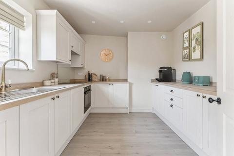 3 bedroom terraced house for sale, Corn Street, Witney, Oxfordshire, OX28