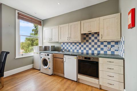 2 bedroom semi-detached house to rent, Bedford Hill, London SW12