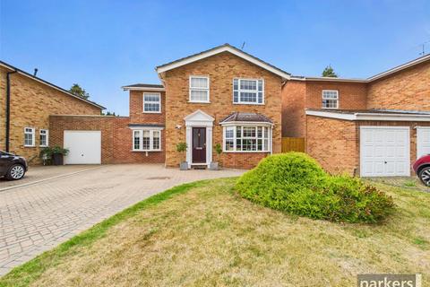 4 bedroom link detached house for sale, Greenwood Grove, Wokingham RG41