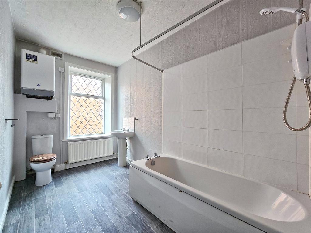 Large Bathroom