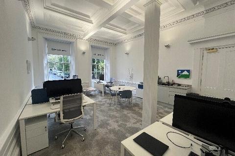 Office to rent, 19-20 Rutland Sq Edinburgh EH1 2BB