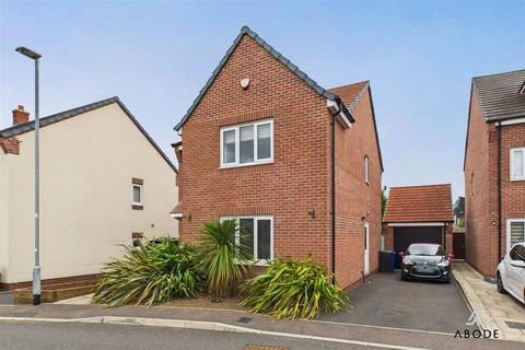 3 bedroom detached house for sale, Mewis Close, Burton-On-Trent DE14