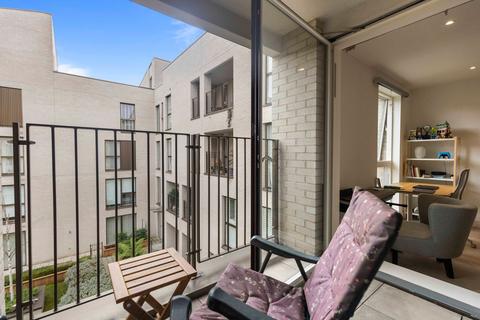 1 bedroom apartment for sale, The Avenue, Queens Park, NW6