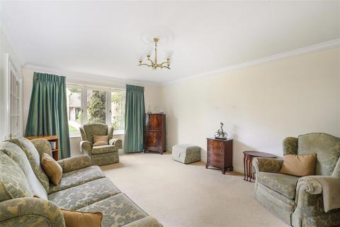 2 bedroom retirement property for sale, Butt Street, Minchinhampton, Stroud