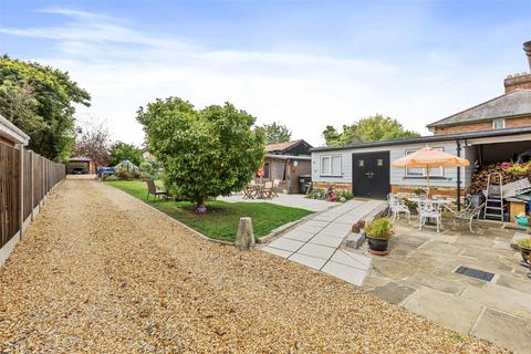 3 bedroom detached house for sale, Stotfold Road, "Church End", Arlesey, SG15 6XT
