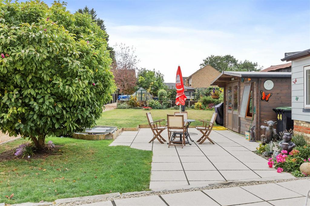 Entertaining Patio Area