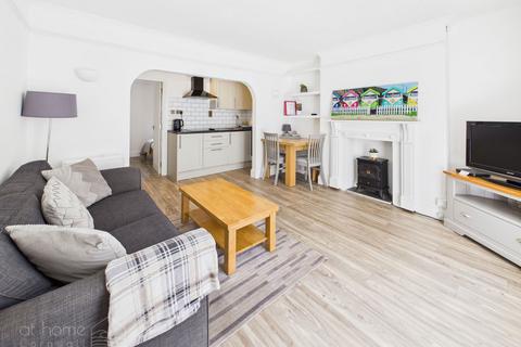Flat 2, 14 Fernleigh Road, Wadebridge, PL27 7AX