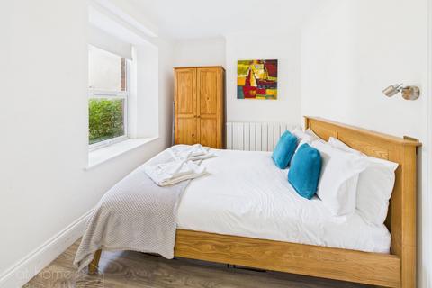 Flat 2, 14 Fernleigh Road, Wadebridge, PL27 7AX