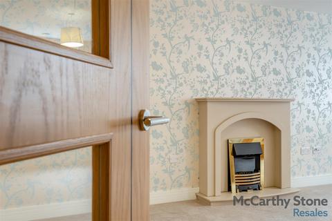1 bedroom apartment for sale, Tresham Close, St. Marys Road, Kettering, NN15 7BX