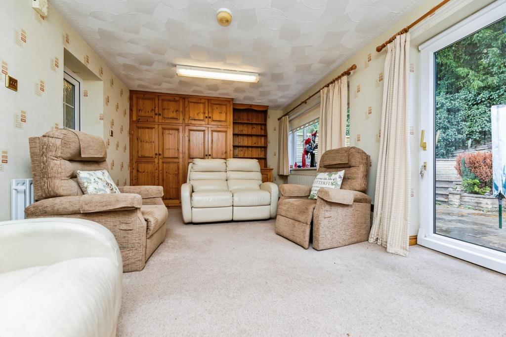 Pbox-living room-332060.jpg