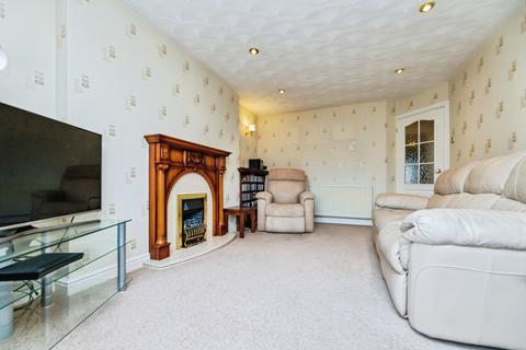 66 Bridle Crescent, Chapeltown, Sheffield, S35 2QX