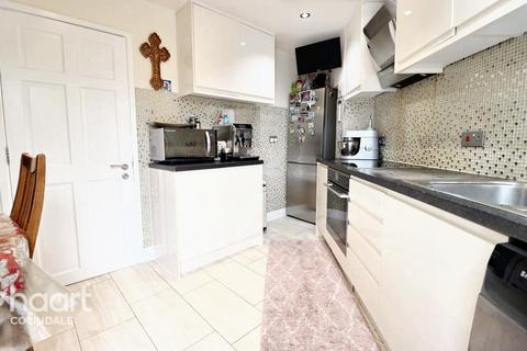 3 bedroom end of terrace house for sale, Cressingham Road, Edgware, HA8