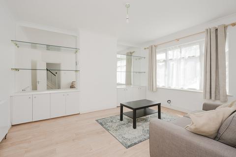 3 bedroom terraced house for sale, Burstow Road, London SW20