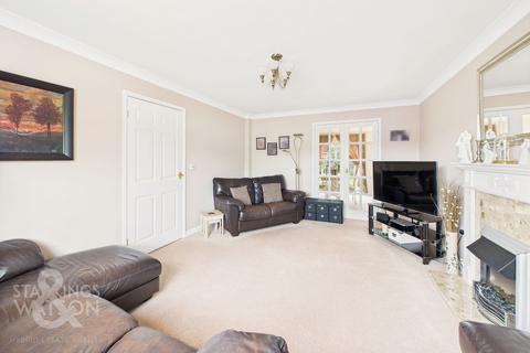 4 bedroom detached house for sale, Sir Thomas Beevor Close, Wymondham, Norwich