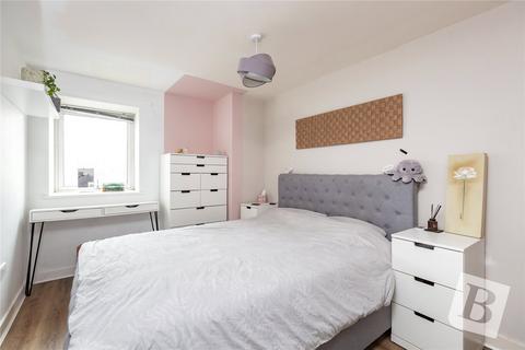 1 bedroom apartment for sale, The Wave, Market Avenue, Wickford, Essex, SS12