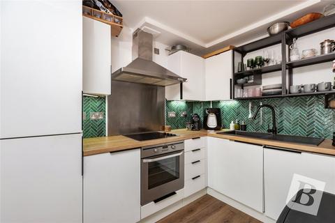 1 bedroom apartment for sale, The Wave, Market Avenue, Wickford, Essex, SS12