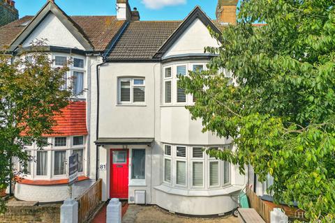 Marguerite Drive, Leigh-on-sea, SS9 1