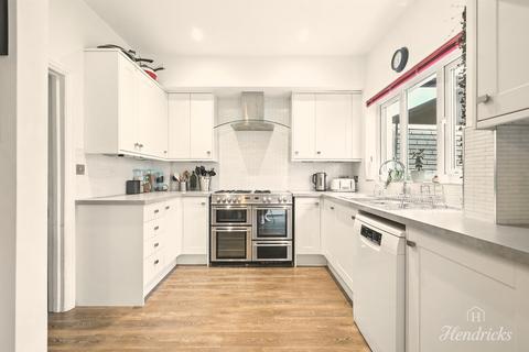 undefined, Marguerite Drive, Leigh-on-sea, SS9 1