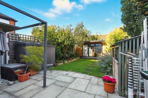 undefined, Marguerite Drive, Leigh-on-sea, SS9 1