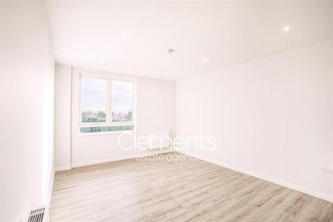 2 bedroom apartment to rent, Bryanston Court, Hemel Hempstead HP2