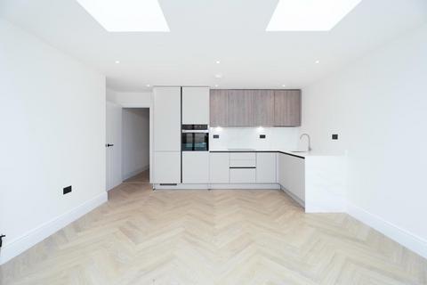 3 bedroom flat for sale, Embleton Road, Ladywell, London, SE13