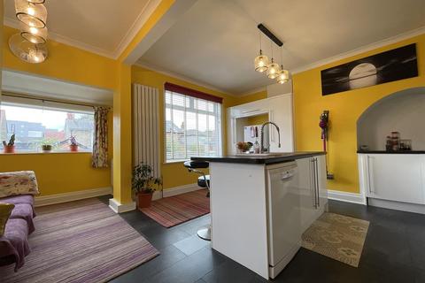3 bedroom semi-detached house for sale, Newlands Avenue, Scarborough, YO12