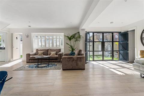undefined, Frewin Road, London SW18