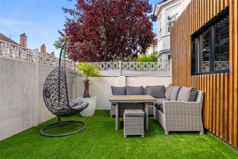 undefined, Frewin Road, London SW18