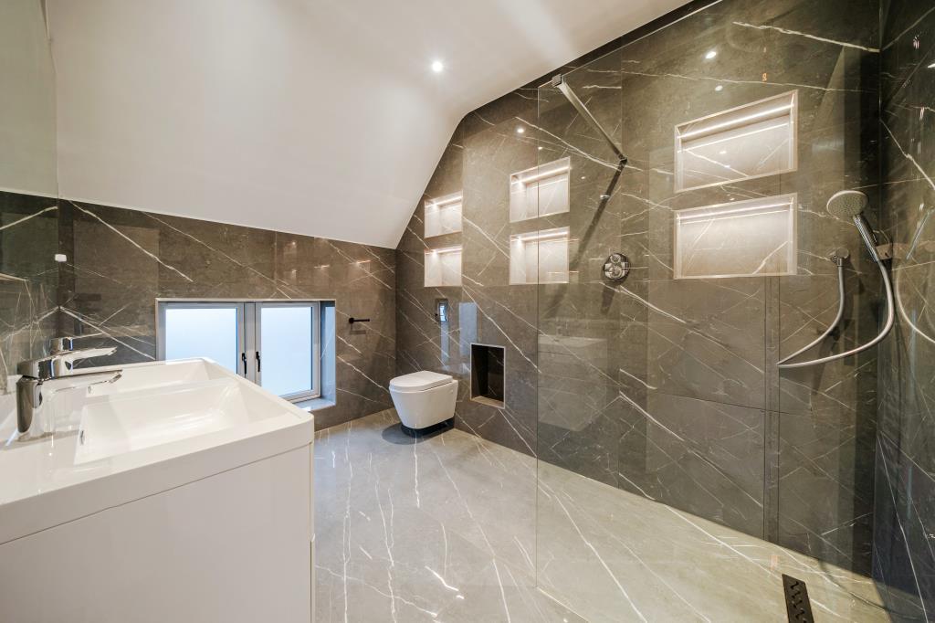 Master ensuite