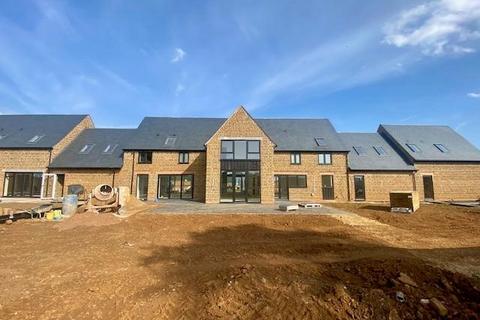 4 bedroom detached house for sale, Alkerton Barn Cottages, Oxfordshire, OX15