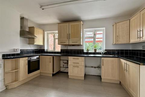 3 bedroom house for sale, Queensway, Hereford