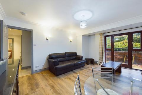 2 bedroom apartment for sale, Roxborough Park, Harrow on the Hill