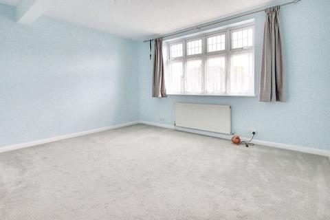 17 Wickham Avenue, Croydon, CR0 8TZ