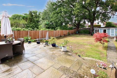 17 Wickham Avenue, Croydon, CR0 8TZ