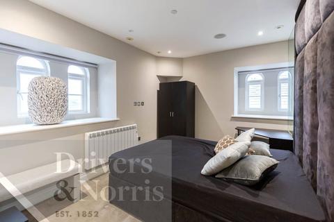 undefined, Princess Park Manor, New Southgate, London, N11