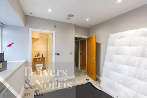 undefined, Princess Park Manor, New Southgate, London, N11