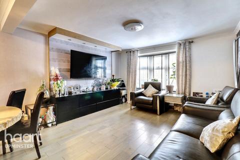3 bedroom terraced house for sale, Upminster RM14