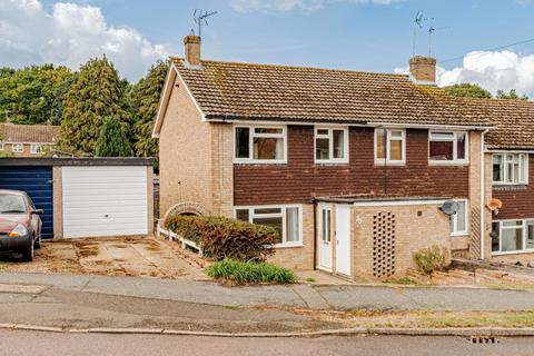3 bedroom end of terrace house for sale - Quantock Drive, Ashford TN24 8QP