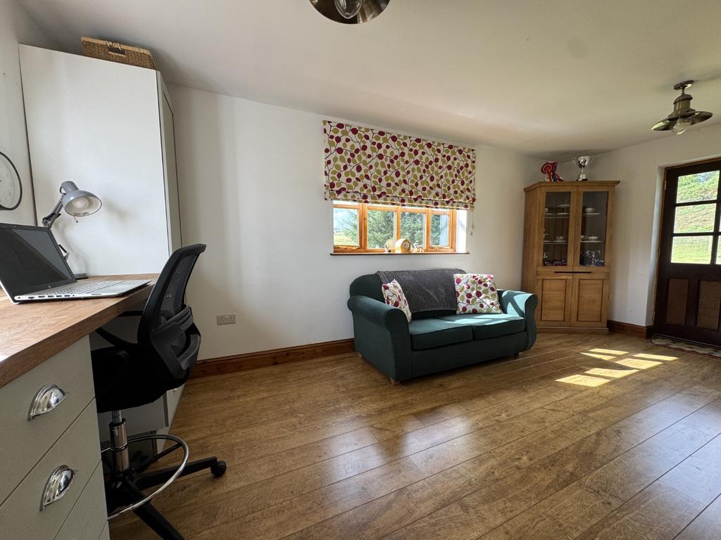 Study/Office/Potential Bedroom